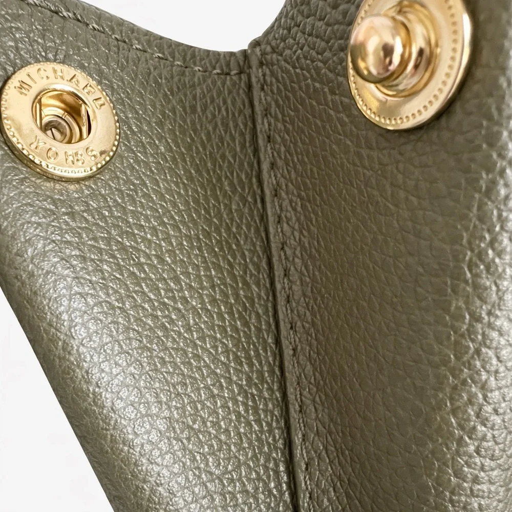 Michael Kors Hayes Medium Pebbled Leather Backpack Olive Green Gold Hardware - Picture 6 of 9